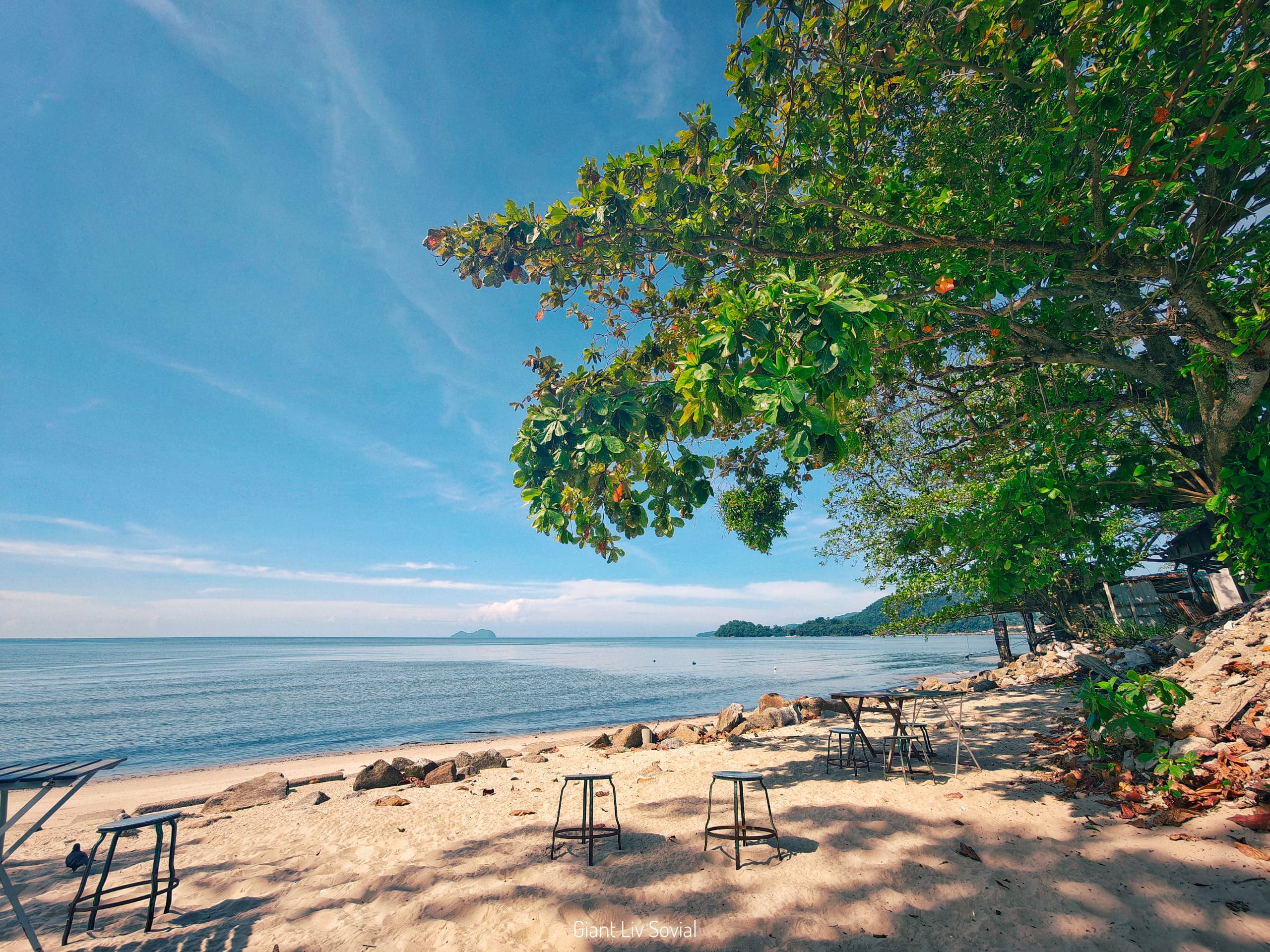 Kawiarnia na plaży - przystanek na trasie